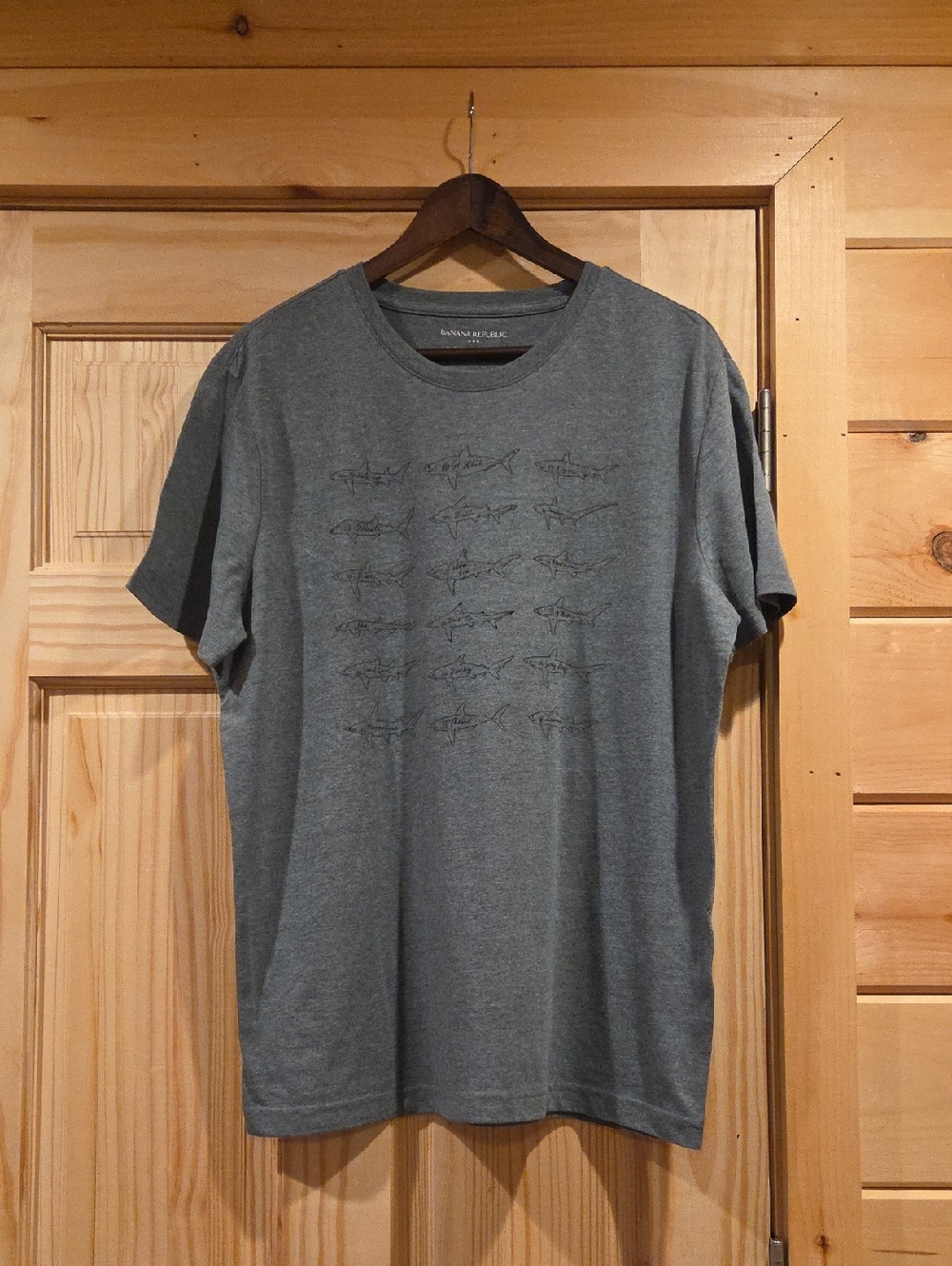 banana republic|graphic tee|large
